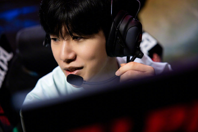 竞争能力的 竞争能力的