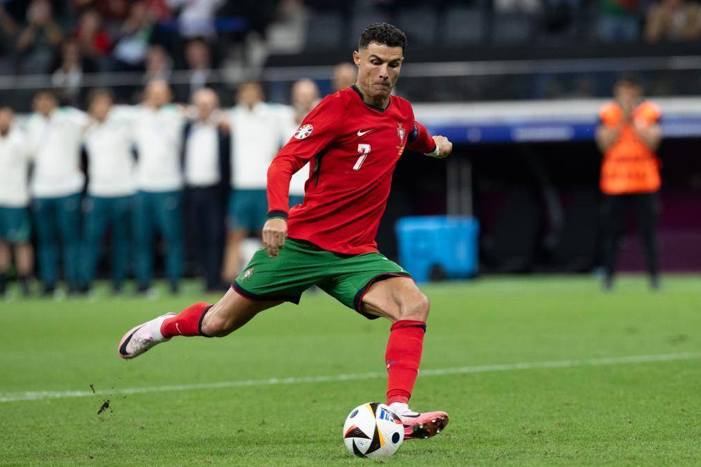 牧民们用奶 牧民们用奶