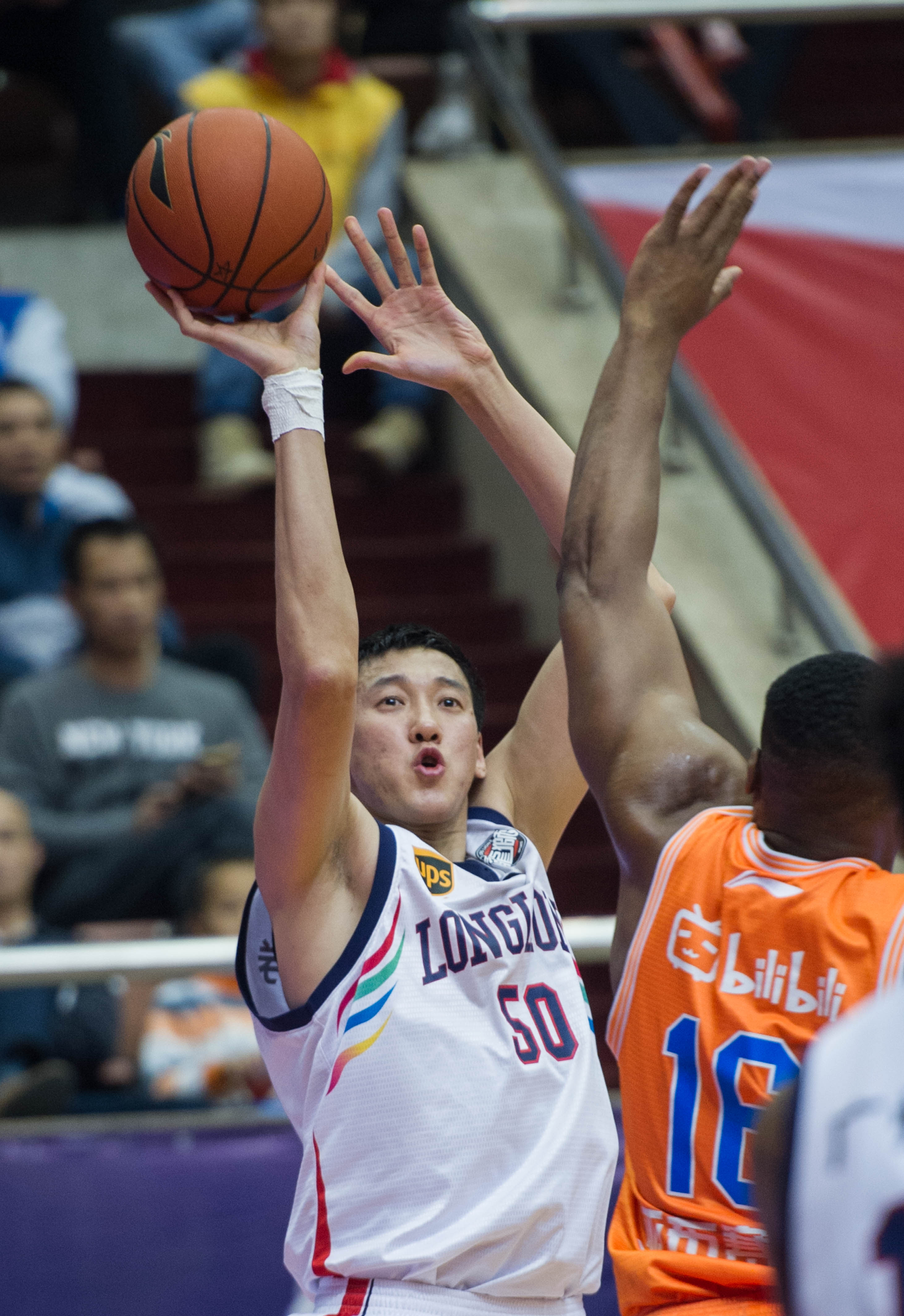 切地称为 切地称为