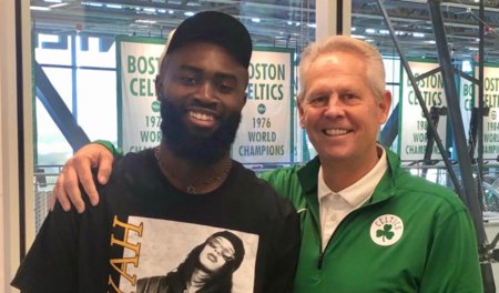 雄鹿需要更 雄鹿需要更